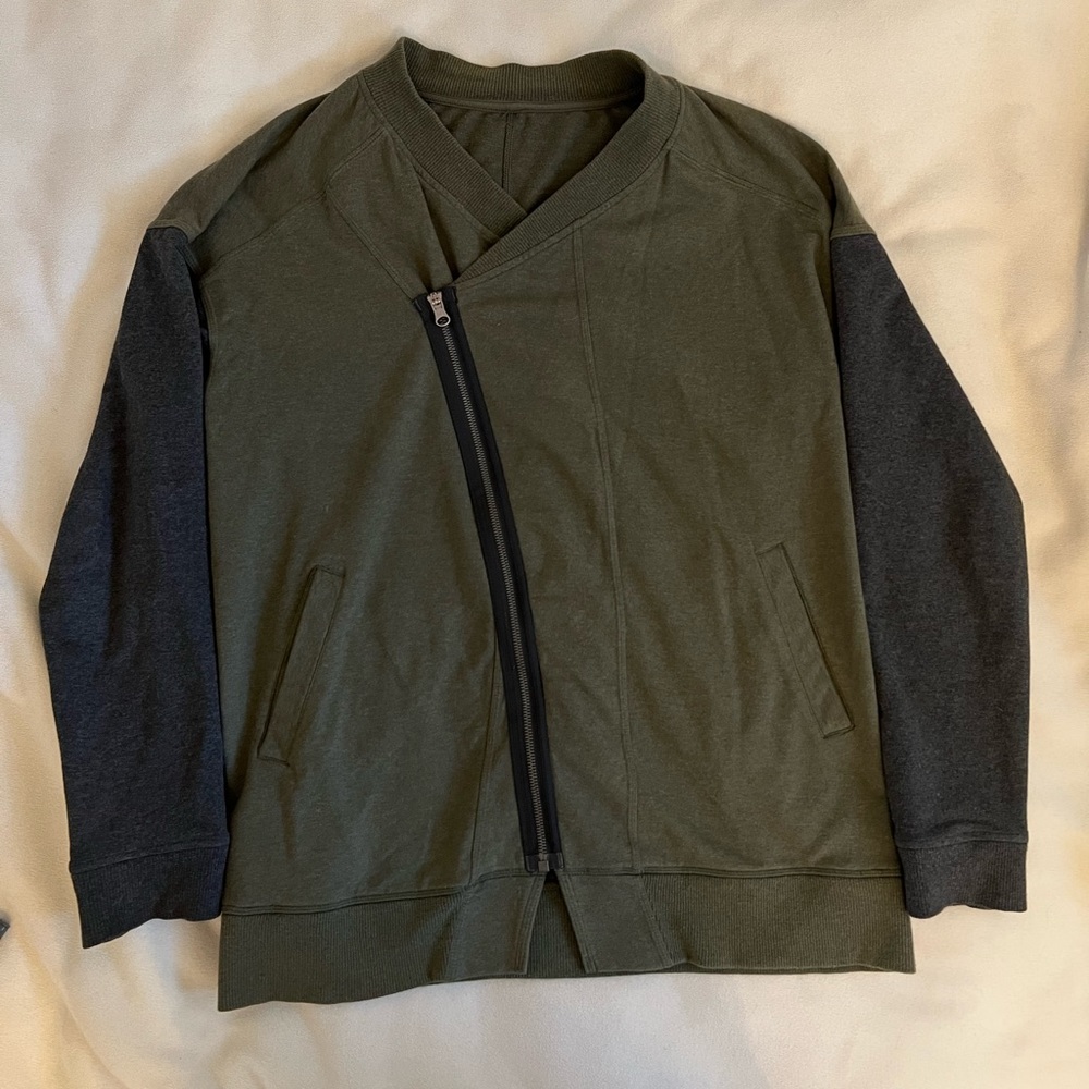 Lululemon oversized bomber jacket